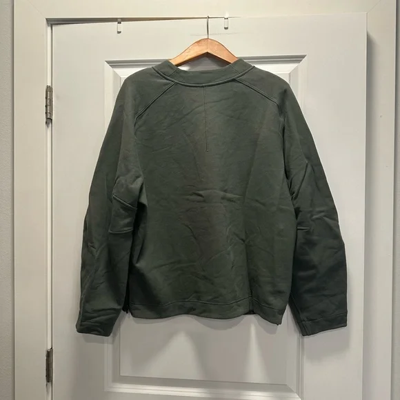 Lululemon Relaxed-fit Crew-neck sweatshirt in Palm Deco green. Size Large EUC - Picture 6 of 7